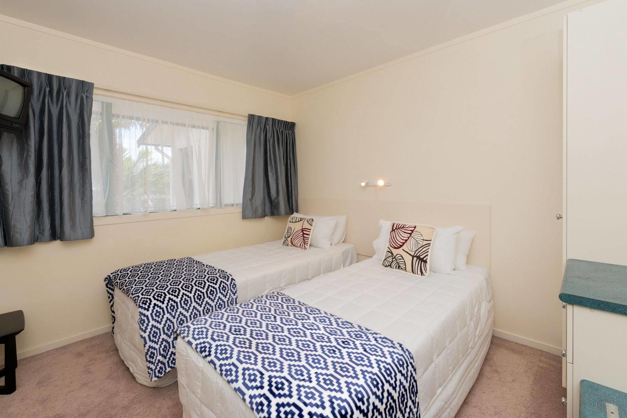Te Tiriti Motel Paihia Luaran gambar